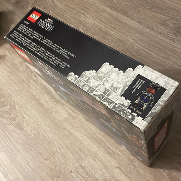 NIB Lego Marvel Black Panther Wakanda Forever Lego Set 76211 Shuri’s Sunbird - Picture 7 of 9